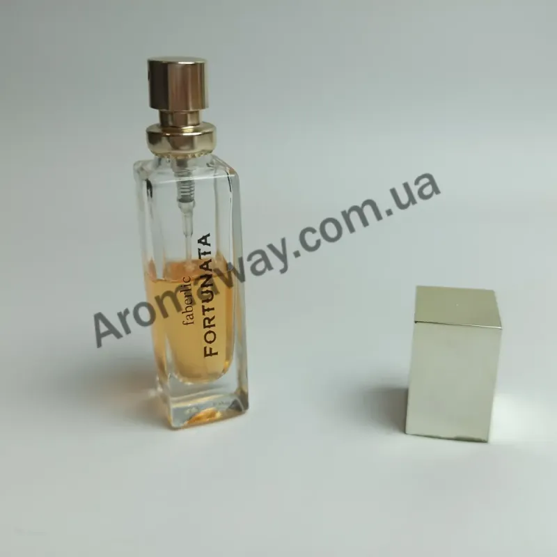 Faberlic Fortunata EDP — оригінальний парфум, ракурс 2