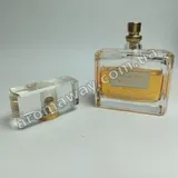 Givenchy Dahlia Divin EDP — оригінальний парфум, ракурс 2