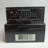 M.A.C My Heroine EDP — оригінальний парфум, ракурс 3