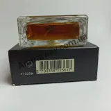 Serge Lutens Un Bois Vanille EDP — оригінальний парфум, ракурс 3