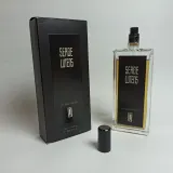 Serge Lutens Un Bois Vanille EDP — оригінальний парфум, ракурс 2
