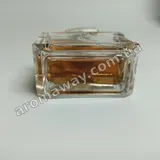 Yves Rocher Quelques Notes d`Amour EDP — оригінальний парфум, ракурс 3